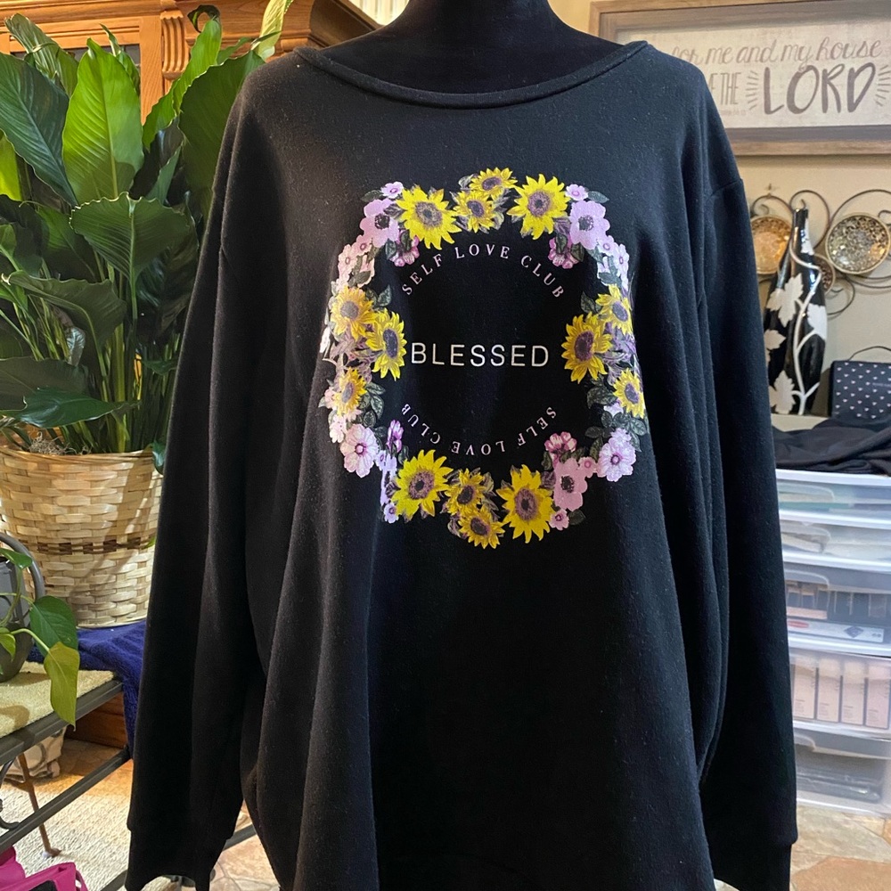 Sweatshirt